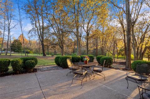 665 Clifden Dr, Weldon Spring, MO 63304 photo 8