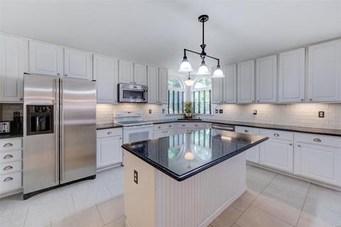 1272 Arbor Bluff Cir, Ballwin, MO 63021 photo 7