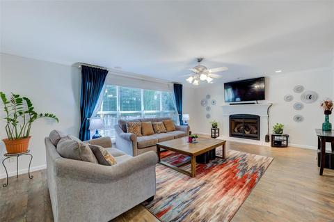 1272 Arbor Bluff Cir, Ballwin, MO 63021 photo 5