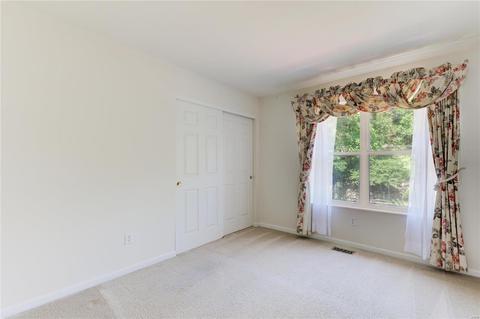 950 Kiefer Trails Dr, Ballwin, MO 63021 photo 16