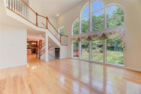 950 Kiefer Trails Dr, Ballwin, MO 63021 photo 3