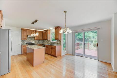 950 Kiefer Trails Dr, Ballwin, MO 63021 photo 5