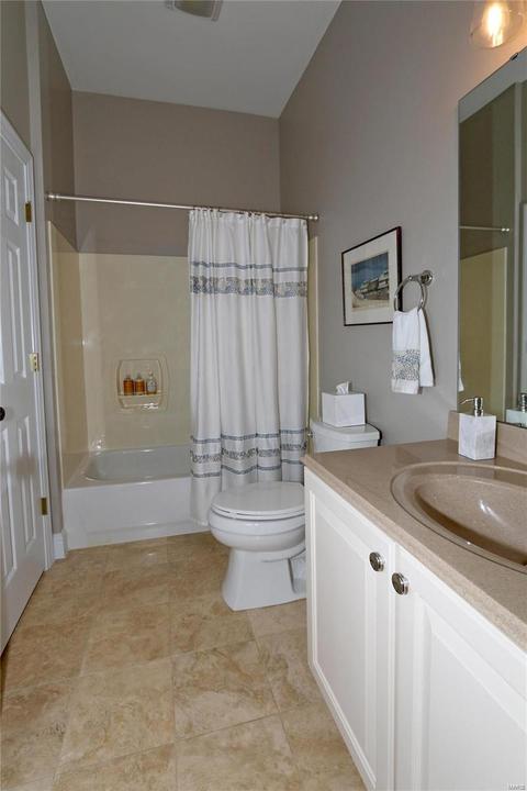 801 Kingsgate Dr, O'fallon, MO 63368 photo 28