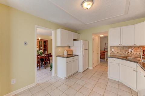 144 Carmel Woods Dr, Ellisville, MO 63021 photo 8