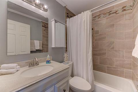 144 Carmel Woods Dr, Ellisville, MO 63021 photo 14