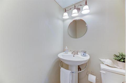 144 Carmel Woods Dr, Ellisville, MO 63021 photo 10