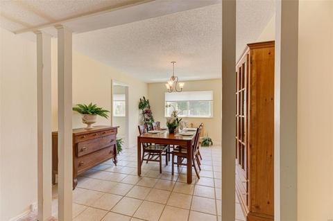 144 Carmel Woods Dr, Ellisville, MO 63021 photo 5