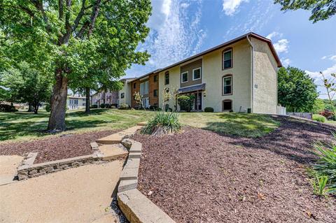 144 Carmel Woods Dr, Ellisville, MO 63021 photo 1