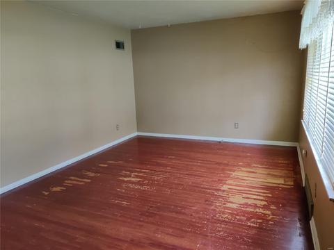 3846 Waco Dr, Saint Louis, MO 63121 photo 9