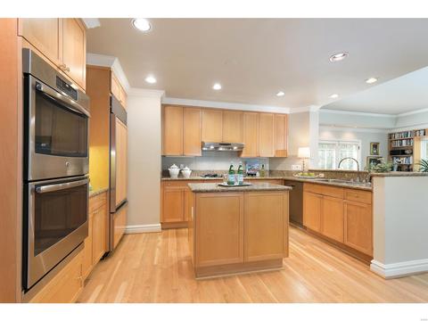 1 Wickersham Ln, Ladue, MO 63124 photo 12
