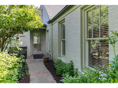 1 Wickersham Ln, Ladue, MO 63124 photo 28