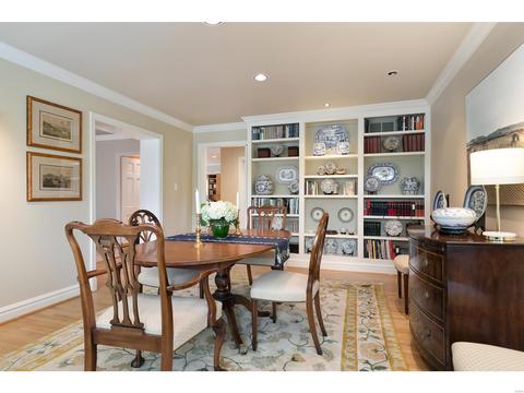 1 Wickersham Ln, Ladue, MO 63124 photo 9
