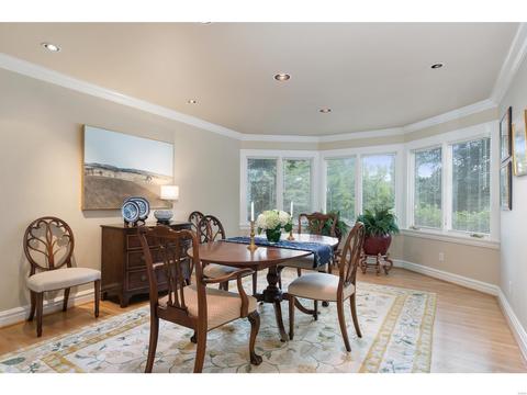 1 Wickersham Ln, Ladue, MO 63124 photo 8