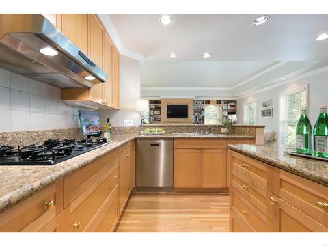 1 Wickersham Ln, Ladue, MO 63124 photo 13