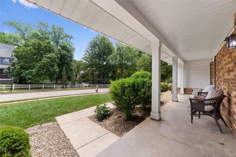 363 Ries Bend Rd, Ballwin, MO 63021 photo 3