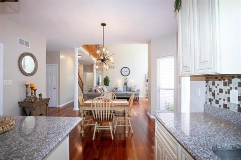 1366 Arbor Bluff Cir, Ballwin, MO 63021 photo 17