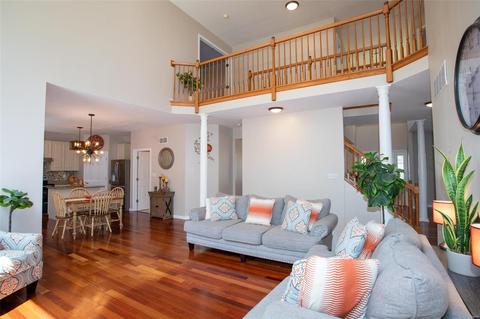 1366 Arbor Bluff Cir, Ballwin, MO 63021 photo 9