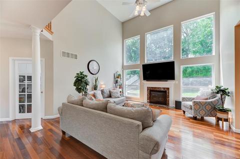 1366 Arbor Bluff Cir, Ballwin, MO 63021 photo 10