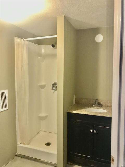 612 School St, O'fallon, MO 63366 photo 11