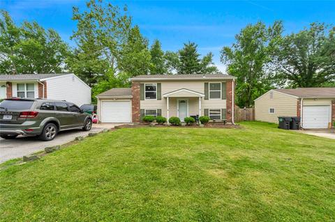 18 Wilbert Dr, Saint Charles, MO 63304 photo 3