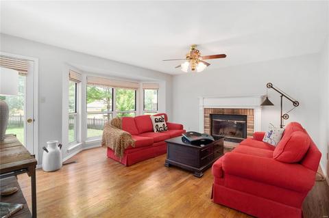 934 Windgate Ct, Fenton, MO 63026 photo 3