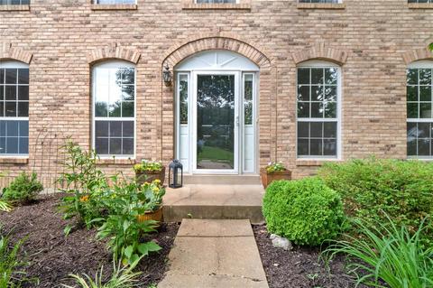 934 Windgate Ct, Fenton, MO 63026 photo 1