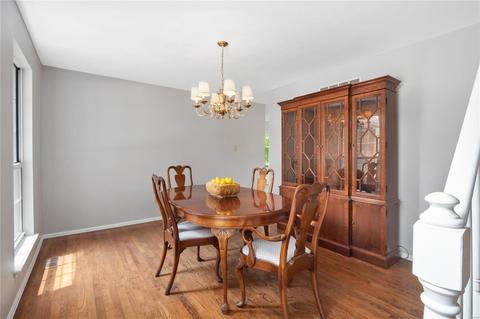 934 Windgate Ct, Fenton, MO 63026 photo 5