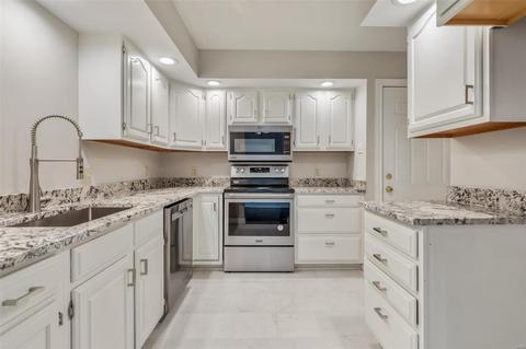 783 Rojean Dr, Ellisville, MO 63021 photo 9