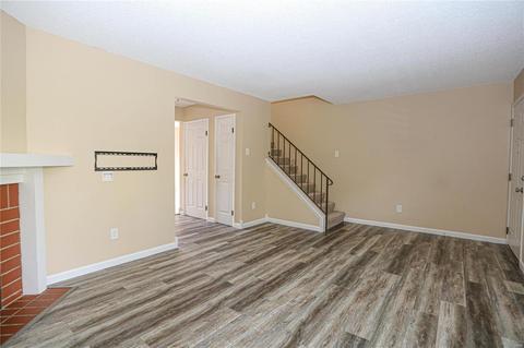 2431 Hidden Meadow Ln, Ballwin, MO 63021 photo 4