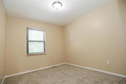 2431 Hidden Meadow Ln, Ballwin, MO 63021 photo 8