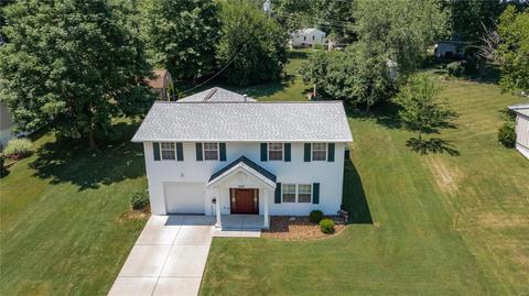 707 Chantilly Ct, Ballwin, MO 63011 photo 2