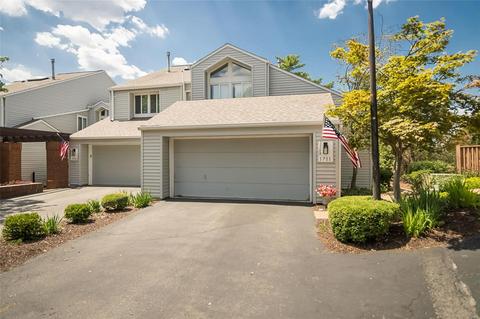 1711 Highview Cir, Ballwin, MO 63021 photo 1