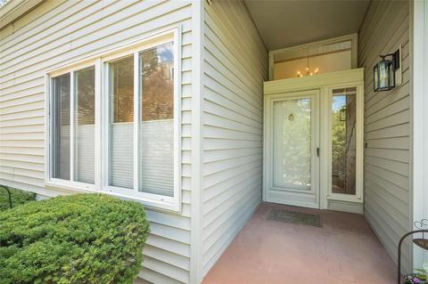 1711 Highview Cir, Ballwin, MO 63021 photo 2
