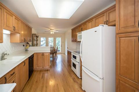 1711 Highview Cir, Ballwin, MO 63021 photo 14