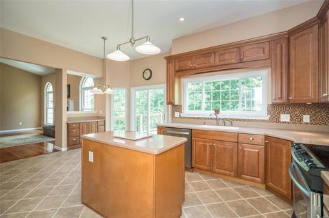 5753 Westchester Meadow Dr, Weldon Spring, MO 63304 photo 10