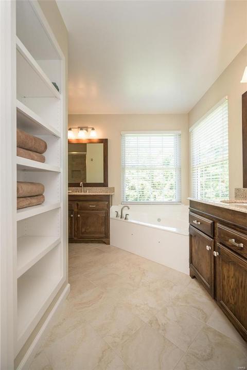 5753 Westchester Meadow Dr, Weldon Spring, MO 63304 photo 23