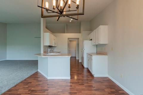 2114 Ingalls Cir, O'fallon, MO 63368 photo 4