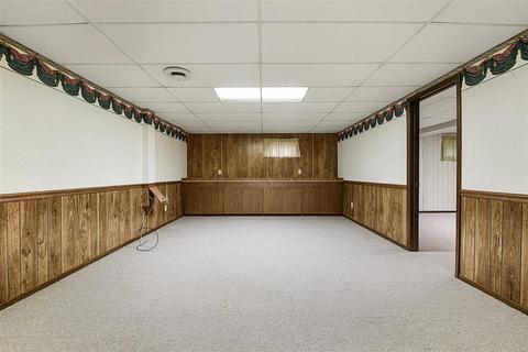 2952 Point Dr, Saint Louis, MO 63129 photo 18