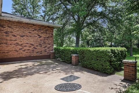 2952 Point Dr, Saint Louis, MO 63129 photo 22