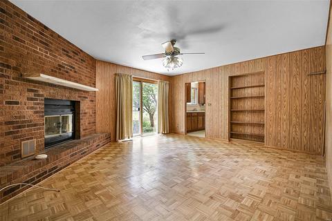 2952 Point Dr, Saint Louis, MO 63129 photo 10