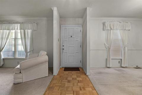 2952 Point Dr, Saint Louis, MO 63129 photo 3