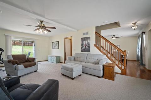 6 Oakwood Ct, O'fallon, MO 63366 photo 4