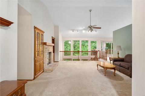 3 Greystoke Ct, Ballwin, MO 63021 photo 4