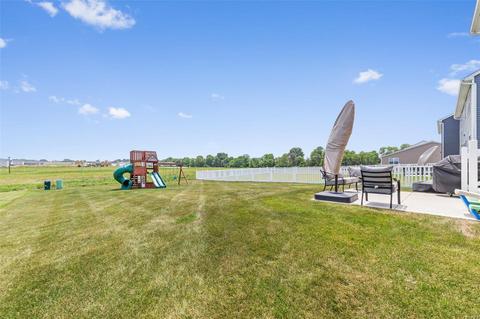1810 Rivercroft Ct, O'fallon, MO 63366 photo 2