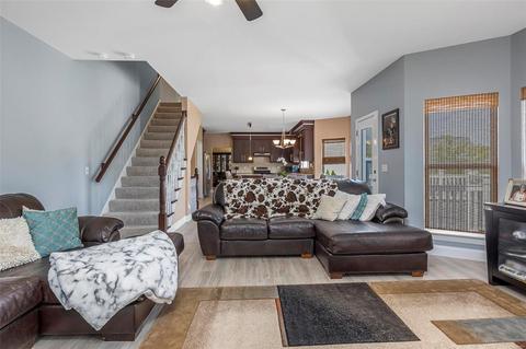 8029 Knights Crossing Dr, O'fallon, MO 63368 photo 17