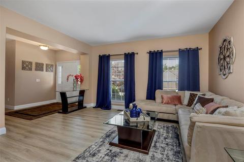 8029 Knights Crossing Dr, O'fallon, MO 63368 photo 11