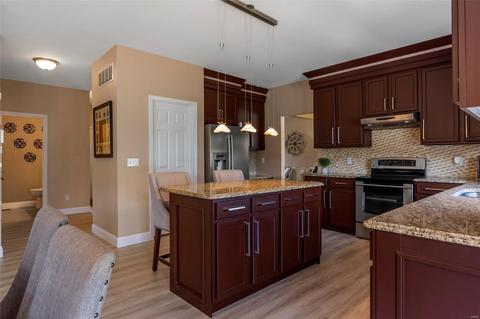 8029 Knights Crossing Dr, O'fallon, MO 63368 photo 6