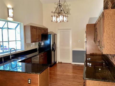 1574 Carman Valley Dr, Ballwin, MO 63021 photo 15
