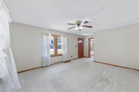 210 W Pitman St, O'fallon, MO 63366 photo 4
