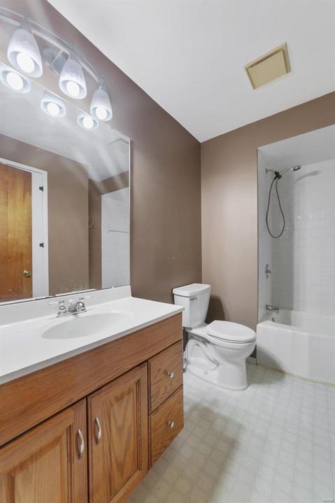 210 W Pitman St, O'fallon, MO 63366 photo 15